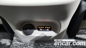 Volvo XC40 B4 ULTIMATE Bright 2024 года из Южной Кореи