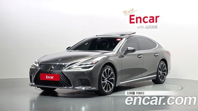 Lexus LS 3.5 Luxury AWD 2023 года из Кореи