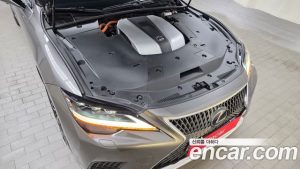 Lexus LS 3.5 Luxury AWD 2023 года из Южной Кореи