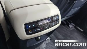 Hyundai Palisade Дизель 2.2 2WD 2024 года из Южной Кореи