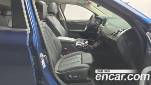 BMW X4 xDrive20i xLine 2023 года из Южной Кореи