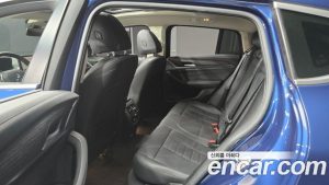 BMW X4 xDrive20i xLine 2023 года из Южной Кореи
