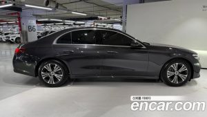 Mercedes-Benz E-Class E200 Avantgarde 2025 года из Южной Кореи