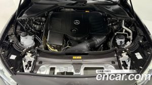 Mercedes-Benz E-Class E200 Avantgarde 2025 года из Южной Кореи
