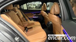 Mercedes-Benz E-Class E200 Avantgarde 2025 года из Южной Кореи