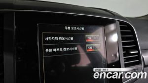 Renault-KoreaSamsung QM6 2.0 LPe LE Signature 2WD 2022 года из Южной Кореи