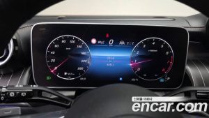 Mercedes-Benz GLC-Class GLC300 4MATIC AMG Line 2023 года из Южной Кореи
