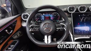 Mercedes-Benz GLC-Class GLC300 4MATIC AMG Line 2023 года из Южной Кореи