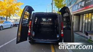 Hyundai Staria Wagon 3Door 2025 года из Южной Кореи