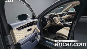 Bentley Flying Spur 4.0 Azure 2023 года из Южной Кореи