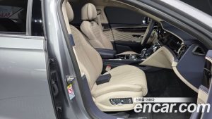 Bentley Flying Spur 4.0 Azure 2023 года из Южной Кореи