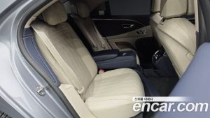 Bentley Flying Spur 4.0 Azure 2023 года из Южной Кореи