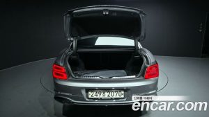 Bentley Flying Spur 4.0 Azure 2023 года из Южной Кореи