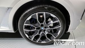BMW X7 xDrive 40i M Sport 7-Seater 2024 года из Южной Кореи