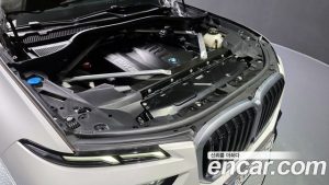 BMW X7 xDrive 40i M Sport 7-Seater 2024 года из Южной Кореи