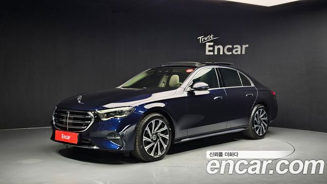 Mercedes-Benz E-Class E300 4MATIC Exclusive 2024 года из Кореи