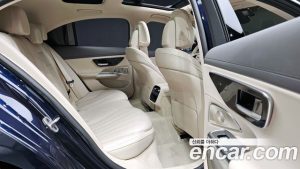 Mercedes-Benz E-Class E300 4MATIC Exclusive 2024 года из Южной Кореи