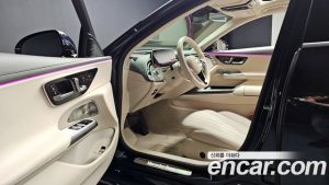 Mercedes-Benz E-Class E300 4MATIC Exclusive 2024 года из Южной Кореи