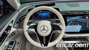 Mercedes-Benz E-Class E300 4MATIC Exclusive 2024 года из Южной Кореи