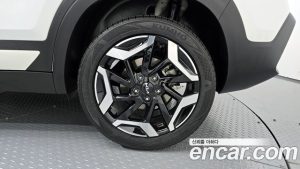 Kia Seltos Бензин 2.0 2WD 2024 года из Южной Кореи