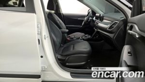 Kia Seltos Бензин 2.0 2WD 2024 года из Южной Кореи