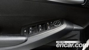 Kia Seltos Бензин 2.0 2WD 2024 года из Южной Кореи