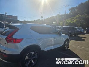 Volvo XC40 B4 ULTIMATE Bright 2023 года из Южной Кореи