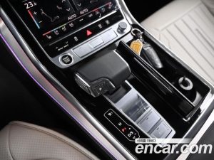 Audi Q7 55 TFSI 4WD Premium 2023 года из Южной Кореи