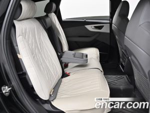 Audi Q7 55 TFSI 4WD Premium 2023 года из Южной Кореи