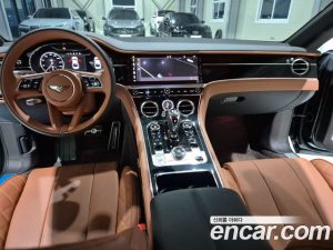 Bentley Continental 4.0 GT 2022 года из Южной Кореи