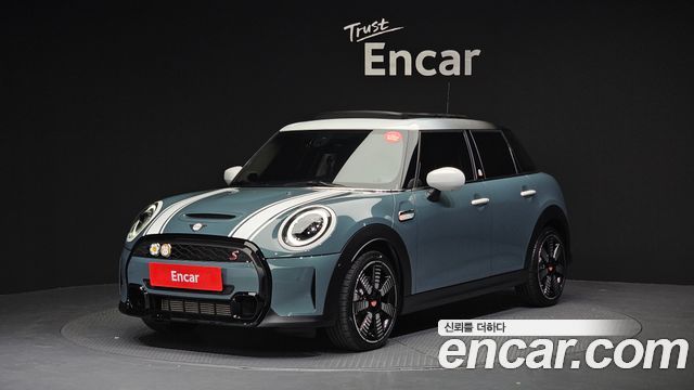 Mini Cooper 5Door MULTITONE Edition 2023 года из Кореи