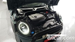 Mini Cooper 5Door MULTITONE Edition 2023 года из Южной Кореи