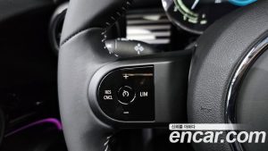 Mini Cooper 5Door MULTITONE Edition 2023 года из Южной Кореи