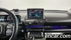 Hyundai Casper Turbo D ESSENTIAL 2024 года из Южной Кореи