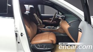 Genesis GV70 2.5T Бензин 2WD 2025 года из Южной Кореи