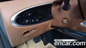 Genesis GV70 2.5T Бензин 2WD 2025 года из Южной Кореи