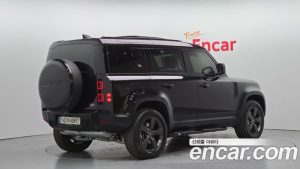 Land Rover Defender 110 D300 HSE 2022 года из Южной Кореи