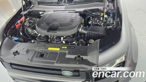 Land Rover Defender 110 D300 HSE 2022 года из Южной Кореи