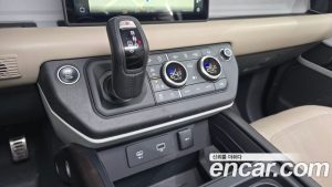 Land Rover Defender 110 D300 HSE 2022 года из Южной Кореи