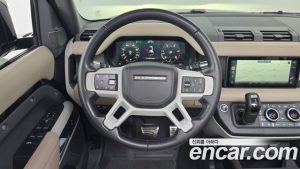 Land Rover Defender 110 D300 HSE 2022 года из Южной Кореи