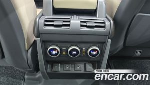 Land Rover Defender 110 D300 HSE 2022 года из Южной Кореи