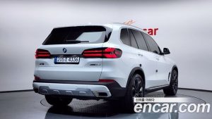 BMW X5 xDrive 40i xLine 2024 года из Южной Кореи