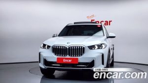 BMW X5 xDrive 40i xLine 2024 года из Южной Кореи