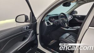 BMW X5 xDrive 40i xLine 2024 года из Южной Кореи