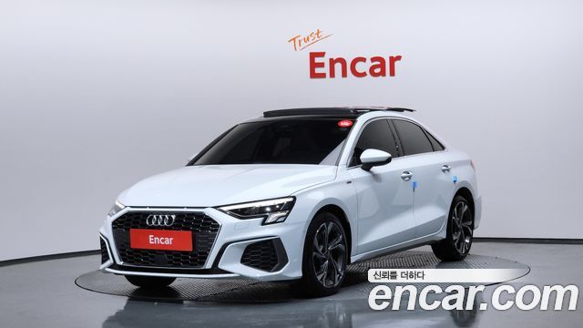 Audi A3 40 TFSI Premium 2023 года из Кореи