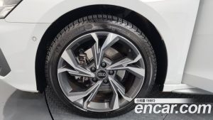 Audi A3 40 TFSI Premium 2023 года из Южной Кореи