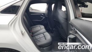 Audi A3 40 TFSI Premium 2023 года из Южной Кореи