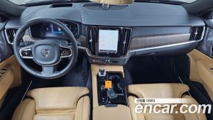 Volvo S90 T8 AWD ULTIMATE Bright 2023 года из Южной Кореи