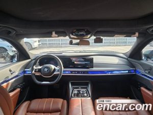 BMW 7-Series 740i sDrive Design Pure Excellence 2023 года из Южной Кореи