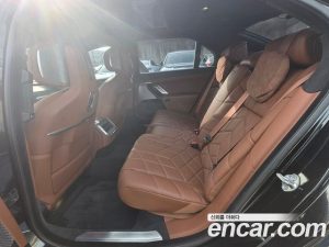 BMW 7-Series 740i sDrive Design Pure Excellence 2023 года из Южной Кореи